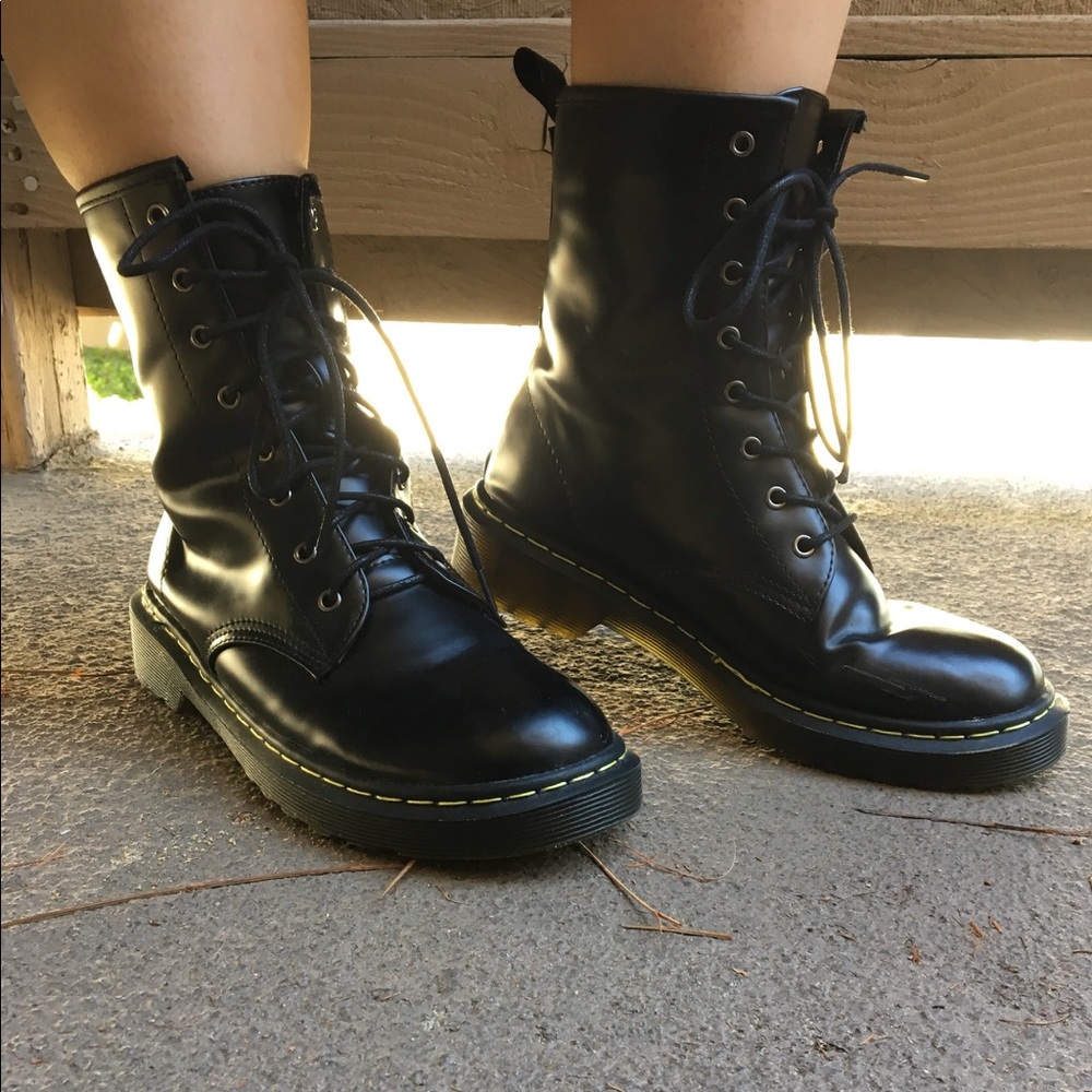 DOC MARTENS LOOK-A-LIKES